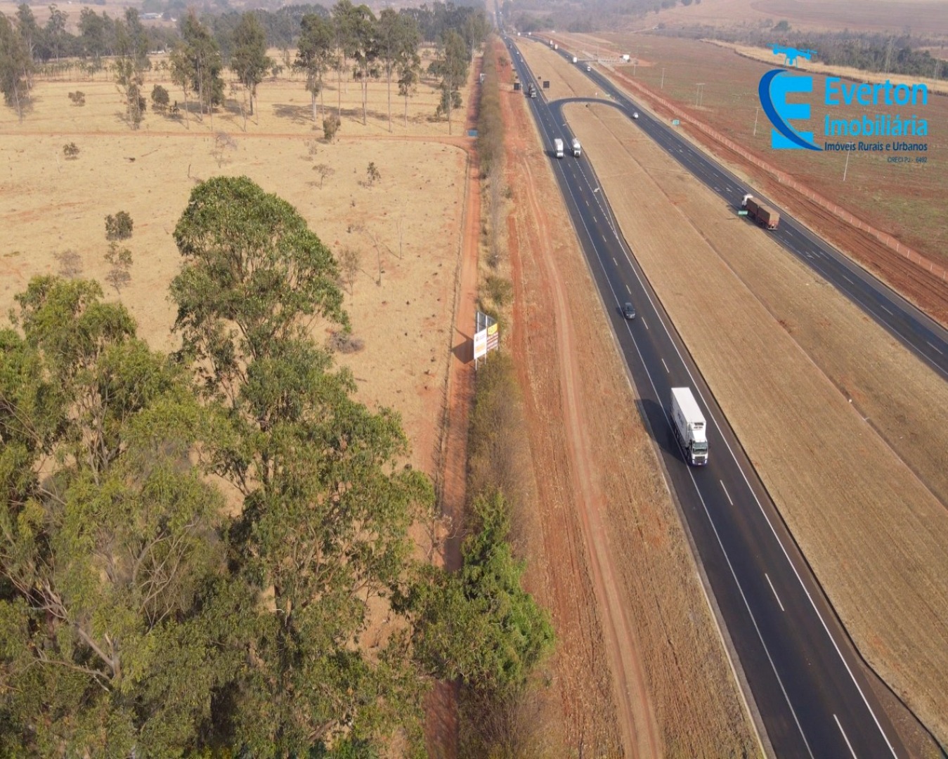 Chácara em Uberlândia/Minas Gerais — Ref GEZ3RN — Imagem 5