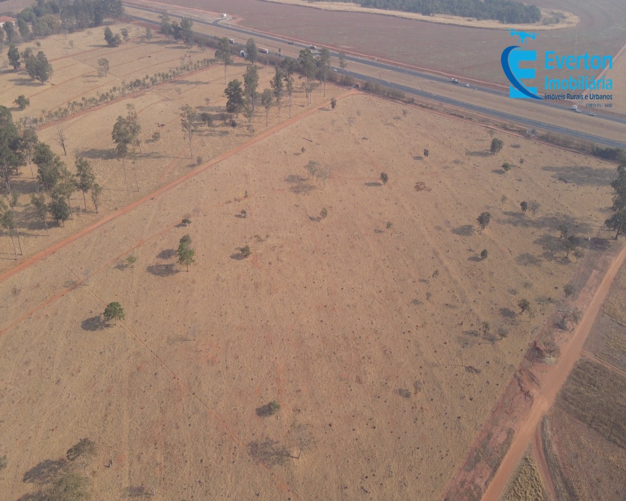 Chácara em Uberlândia/Minas Gerais — Ref GEZ3RN — Imagem 17