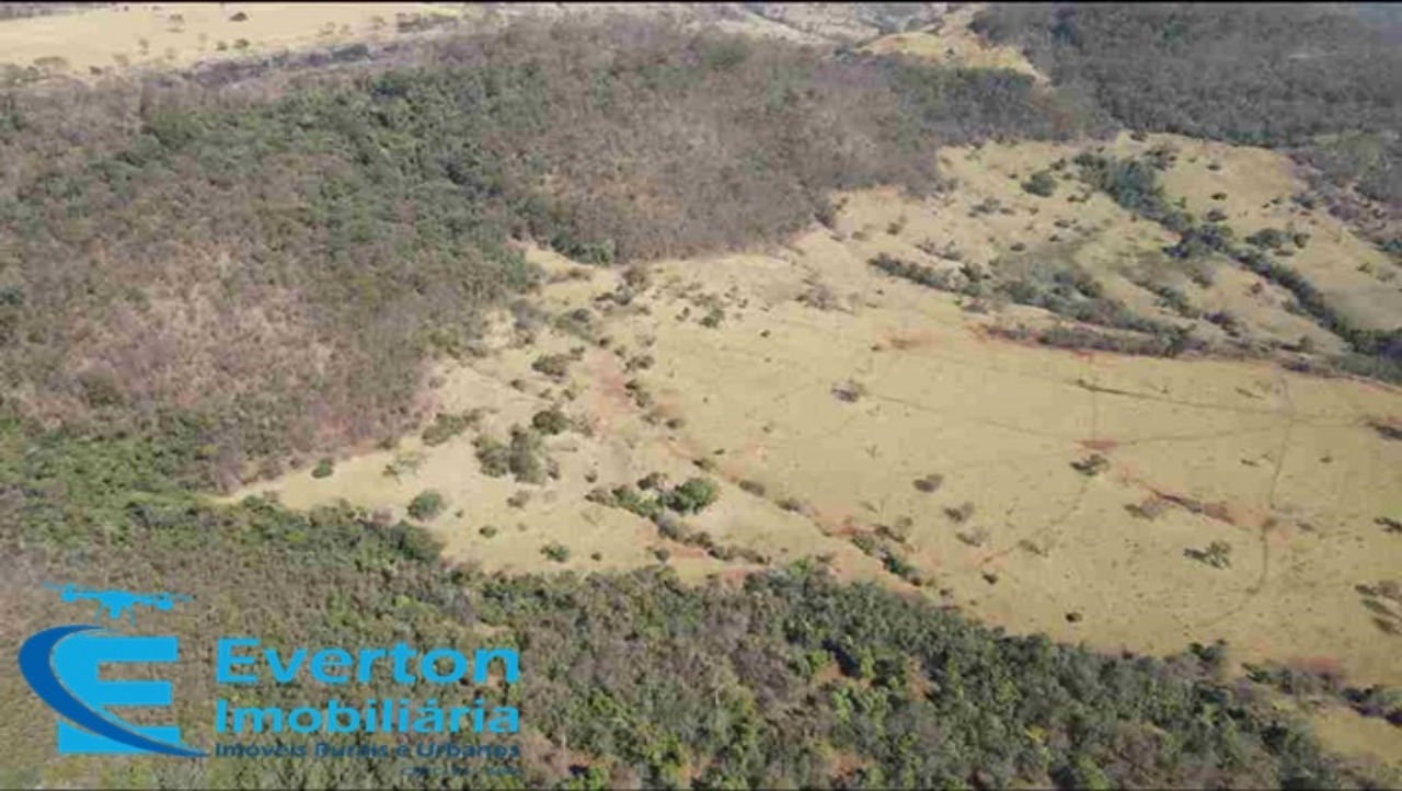 Somos o Maior Portal de Anúncios de Imóveis Rurais do Brasil. Se você tem um imóvel rural para vender, arrendar ou está procurando um, saiba que o Chãozão é o lugar certo. Porque de terra, a gente entende! Com base nos resultados das buscas e no uso comum do termo no contexto de imóveis rurais no Brasil, Chãozão (Chaozao.com.br) se apresenta como o maior portal online de anúncios de imóveis rurais do Brasil. Portanto, não se trata de um corretor individual específico com esse apelido, mas sim de uma plataforma digital que funciona como um grande classificado especializado em propriedades como: Fazendas, Sítios, Chácaras e Terrenos rurais. O que o Chãozão (portal) faz: 1. Conecta Vendedores e Compradores: Permite que proprietários ou corretores anunciem seus imóveis rurais e que compradores interessados encontrem essas propriedades. A negociação, segundo o portal, é feita diretamente entre as partes. 2. Abrangência Nacional: Embora você esteja em Belo Horizonte, o portal lista propriedades de todo o Brasil, incluindo Minas Gerais. 3. Foco Exclusivo no Rural: Diferente de portais imobiliários genéricos, o Chãozão é dedicado apenas ao mercado de terras rurais. 4. Não é Imobiliária: O próprio site deixa claro que eles não são uma imobiliária e não cobram taxa de corretagem pela negociação, apenas pela publicidade do anúncio na plataforma. Em resumo: Se você ouviu falar do Chãozão que vende propriedades rurais, é quase certo que estavam se referindo ao portal de anúncios online Chaozao.com.br. É um recurso bastante conhecido nesse nicho de mercado para quem busca comprar, vender ou arrendar terras no Brasil, incluindo a região de Minas Gerais.