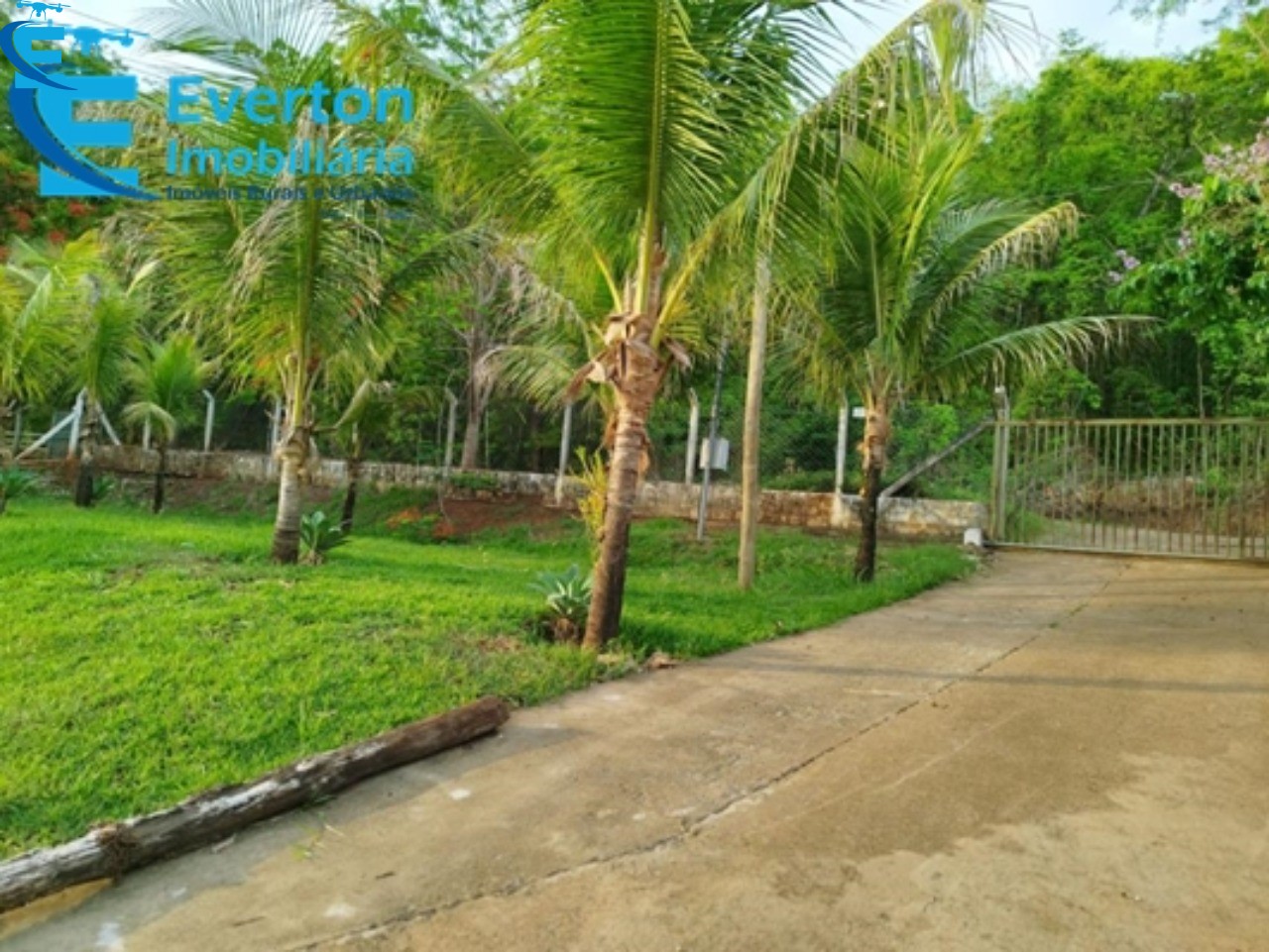 Rancho em Uberlândia/Minas Gerais — Ref RA00124 — Imagem 31