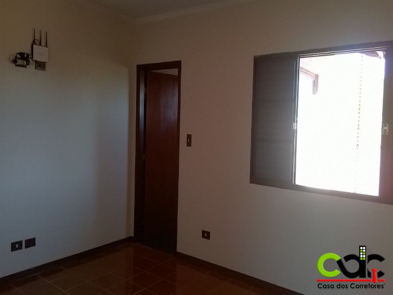 Casa à venda com 3 quartos, 180m² - Foto 9