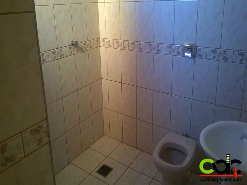 Casa à venda com 3 quartos, 180m² - Foto 18