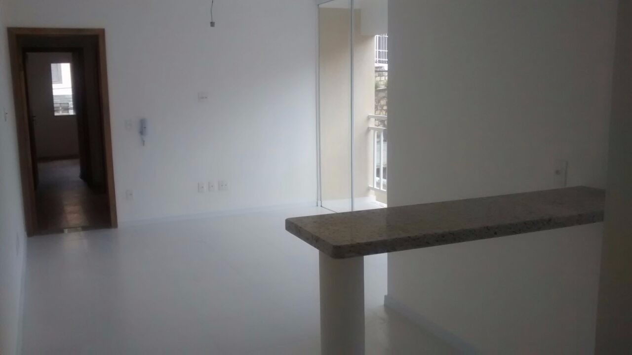 Apartamento à venda com 2 quartos, 62m² - Foto 13