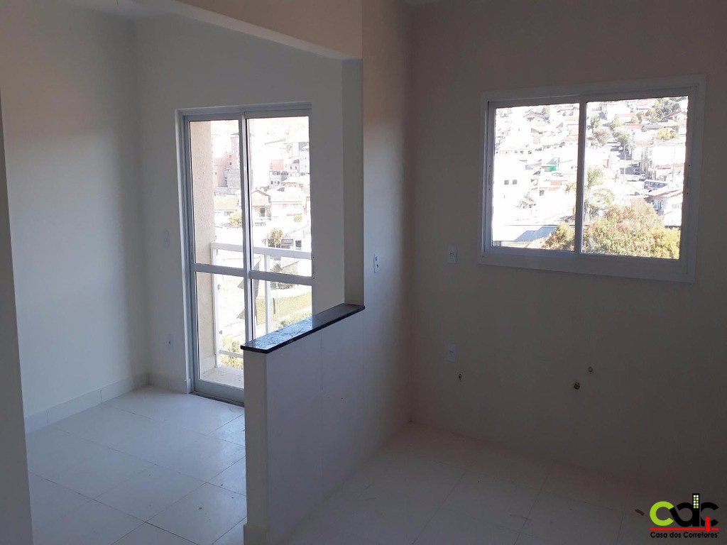 Apartamento à venda com 2 quartos, 75m² - Foto 2