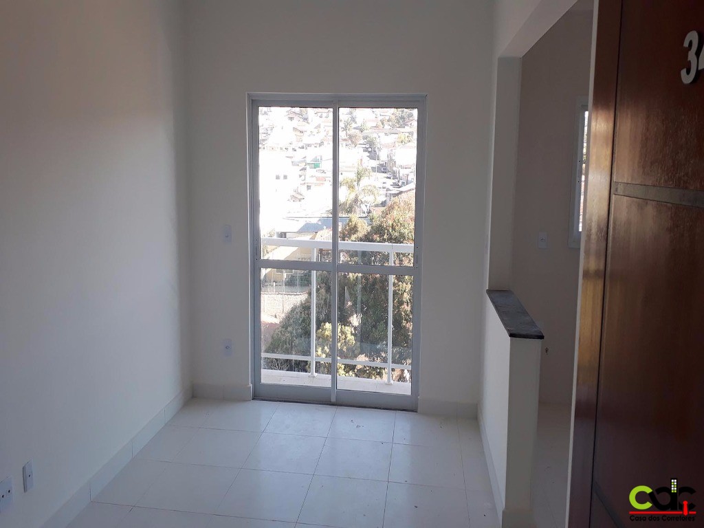 Apartamento à venda com 2 quartos, 75m² - Foto 3