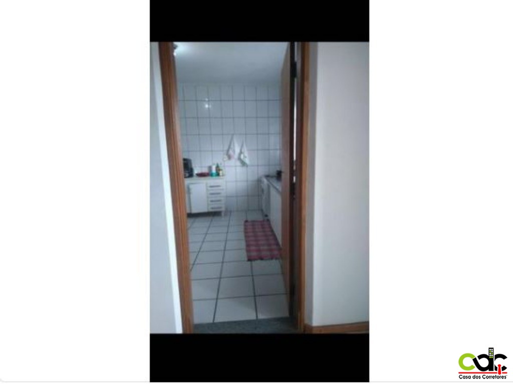 Apartamento à venda com 3 quartos, 150m² - Foto 3