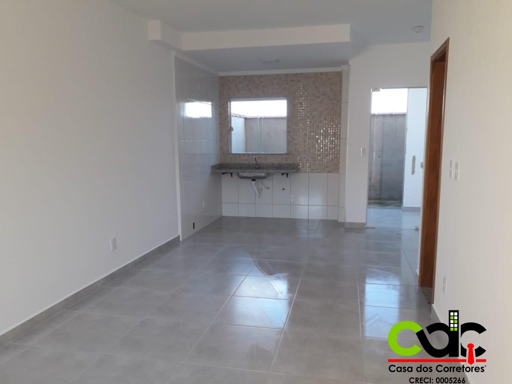 Casa à venda e aluguel com 2 quartos, 76m² - Foto 2