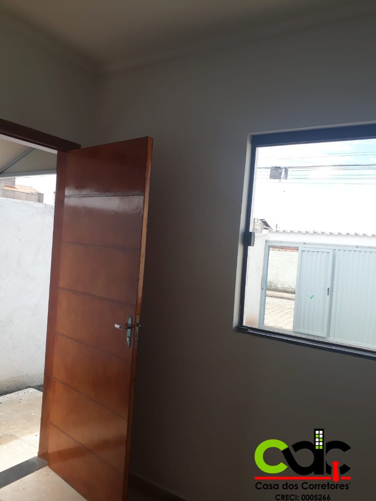 Casa à venda com 2 quartos, 75m² - Foto 12