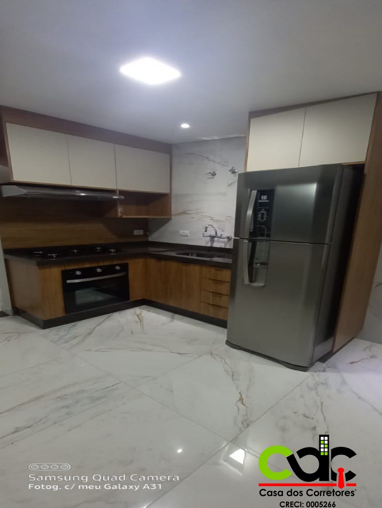 Casa à venda com 6 quartos, 272m² - Foto 14