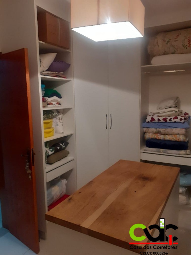 Chácara à venda com 2 quartos, 220m² - Foto 8