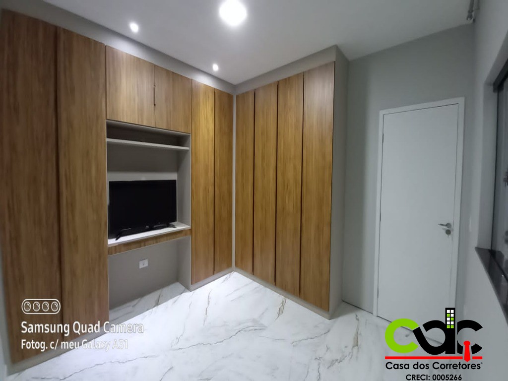 Casa à venda com 6 quartos, 272m² - Foto 16