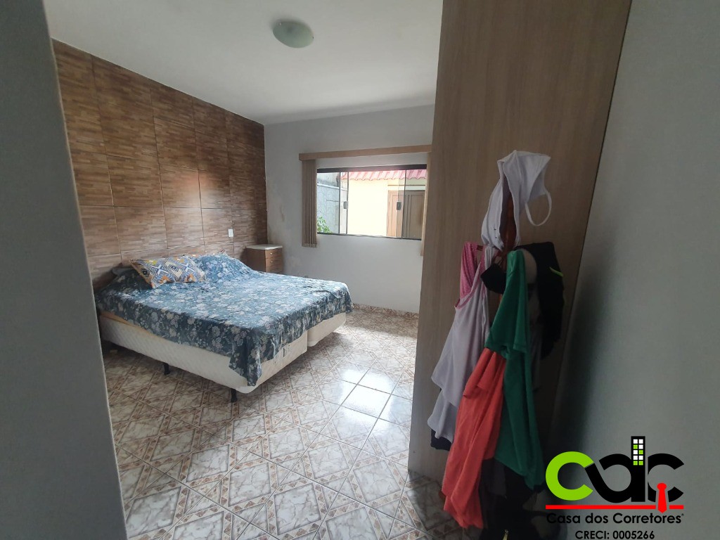 Casa à venda com 3 quartos, 120m² - Foto 3