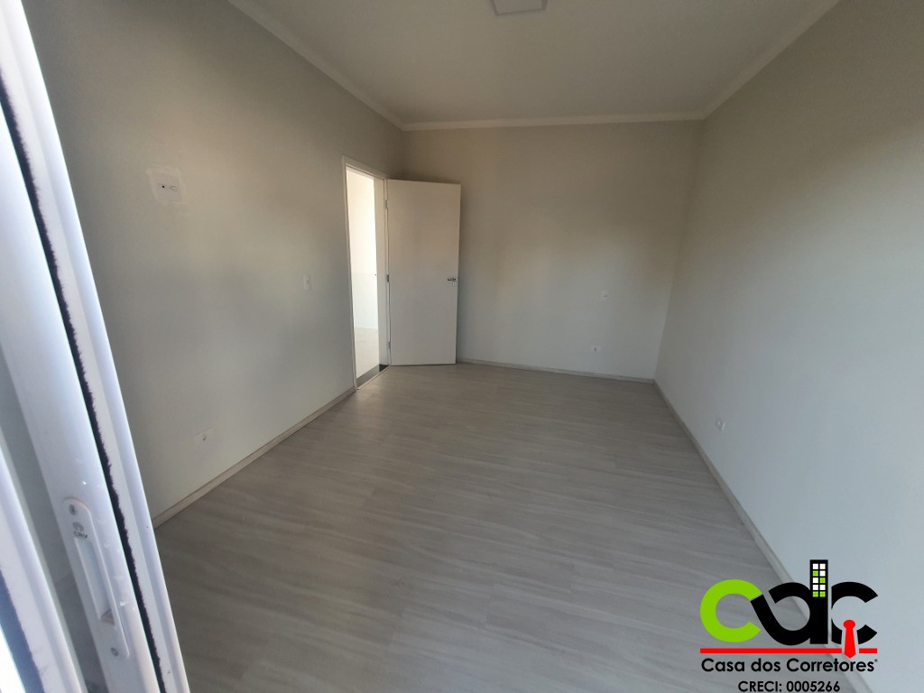 Casa à venda com 2 quartos, 83m² - Foto 12