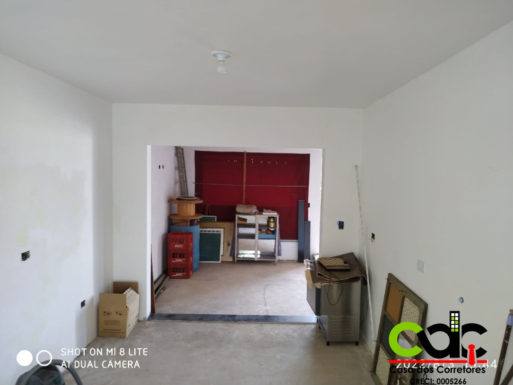 Casa à venda com 3 quartos, 218m² - Foto 13