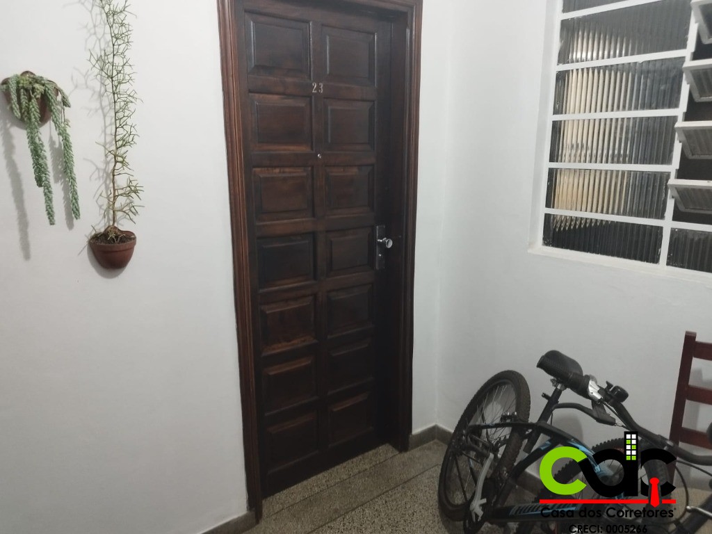 Apartamento à venda com 3 quartos, 107m² - Foto 1