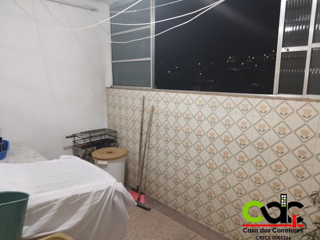 Apartamento à venda com 3 quartos, 107m² - Foto 3