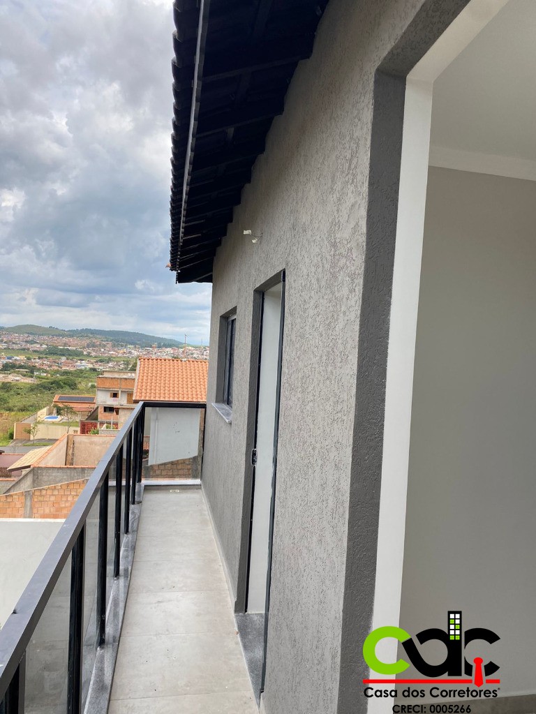 Casa à venda com 3 quartos, 265m² - Foto 4