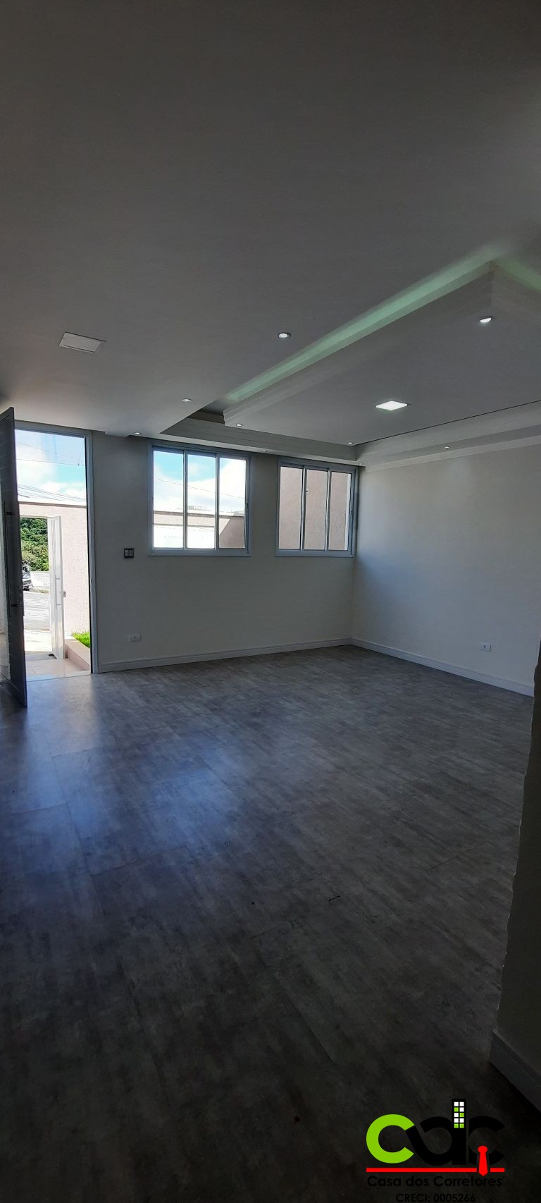 Casa à venda com 4 quartos, 215m² - Foto 4