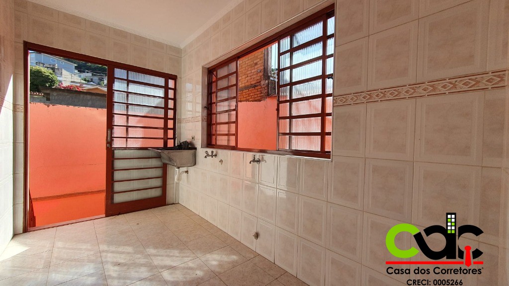 Casa à venda com 3 quartos, 358m² - Foto 10