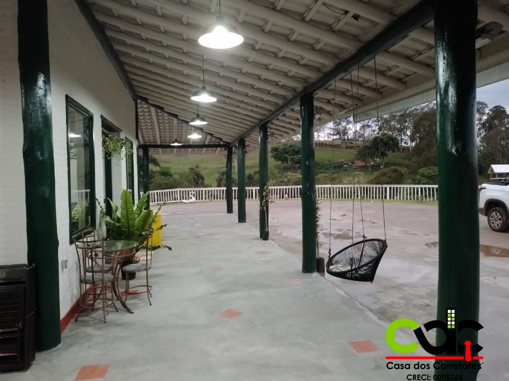 Chácara à venda com 3 quartos, 250m² - Foto 13