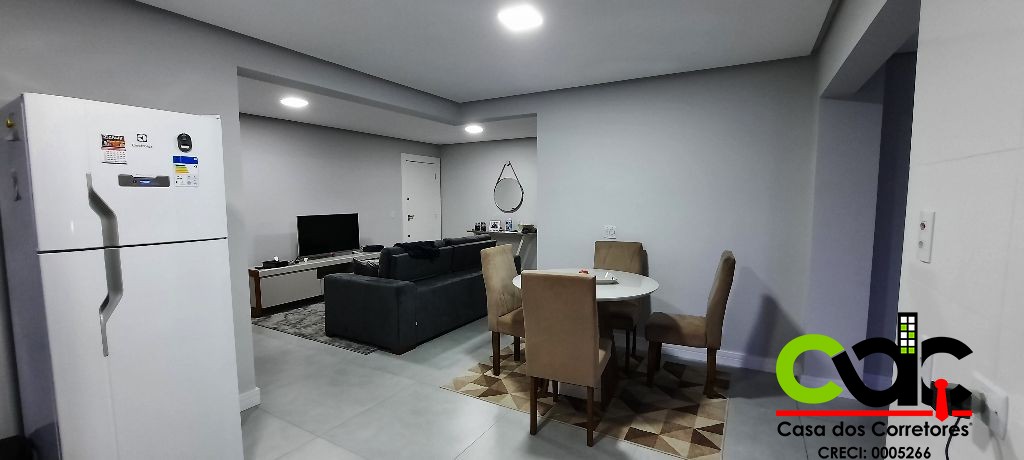 Apartamento à venda com 3 quartos, 180m² - Foto 5