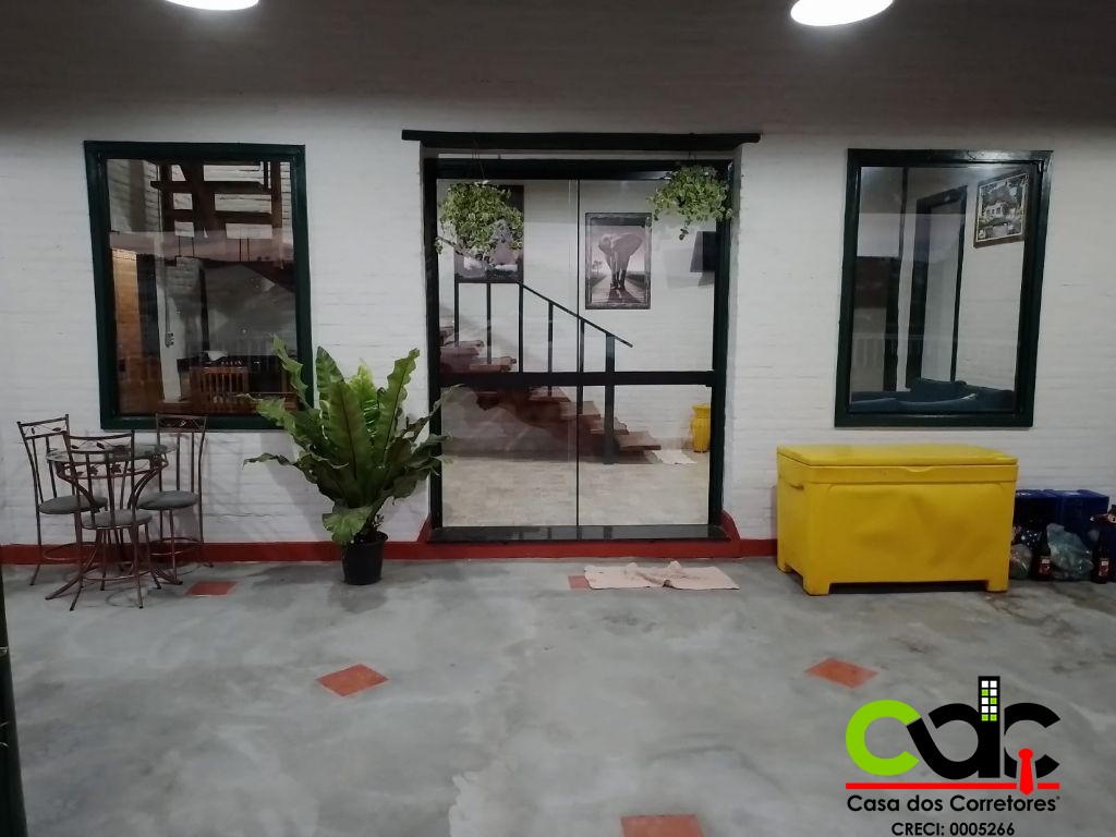 Chácara à venda com 3 quartos, 250m² - Foto 17