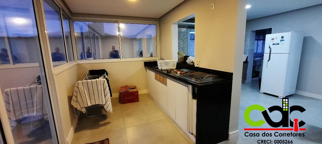 Apartamento à venda com 3 quartos, 180m² - Foto 9