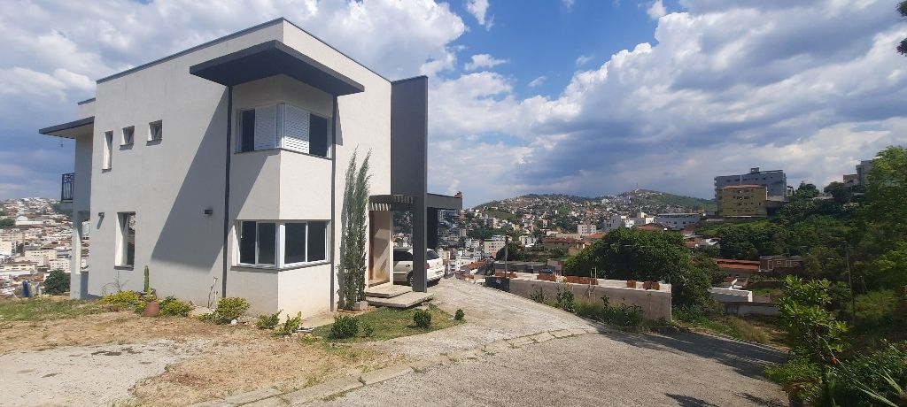 Terreno à venda, 300m² - Foto 1