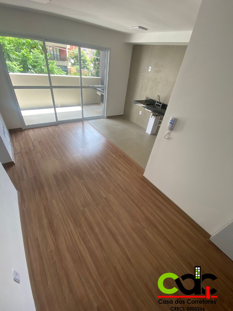 Apartamento para alugar com 2 quartos, 65m² - Foto 2