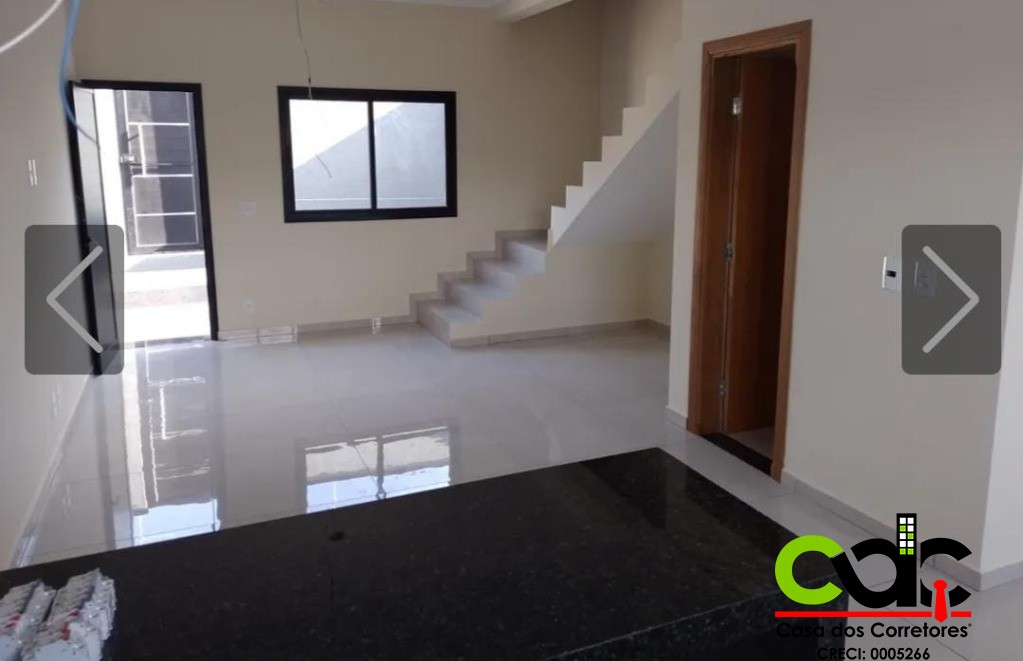 Casa à venda com 3 quartos, 105m² - Foto 2