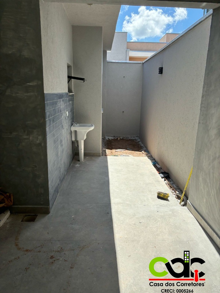 Casa à venda e aluguel com 3 quartos, 200m² - Foto 19