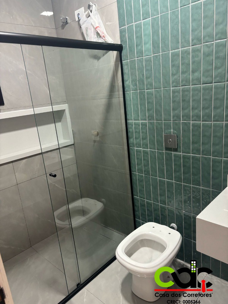 Casa à venda e aluguel com 3 quartos, 200m² - Foto 7