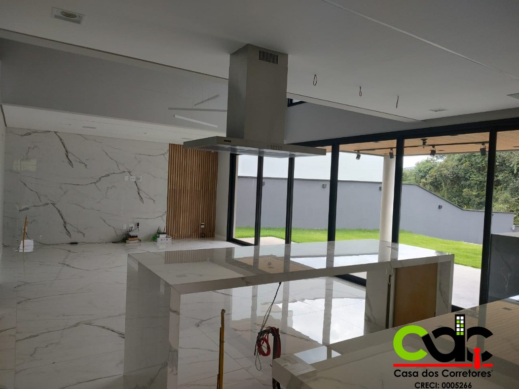 Casa à venda com 3 quartos, 453m² - Foto 4