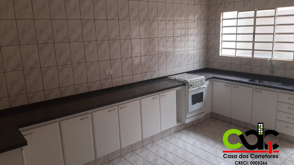 Casa à venda com 2 quartos, 184m² - Foto 6