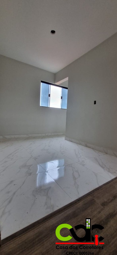 Apartamento à venda com 3 quartos, 106m² - Foto 2