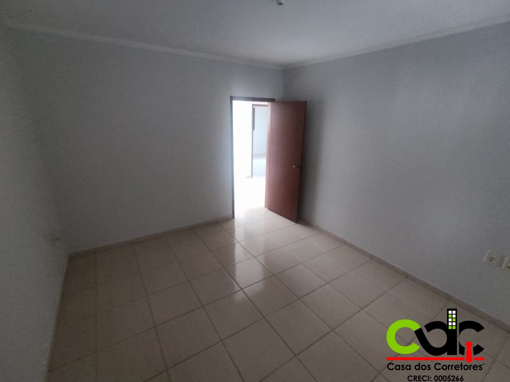 Casa à venda com 3 quartos, 379m² - Foto 7