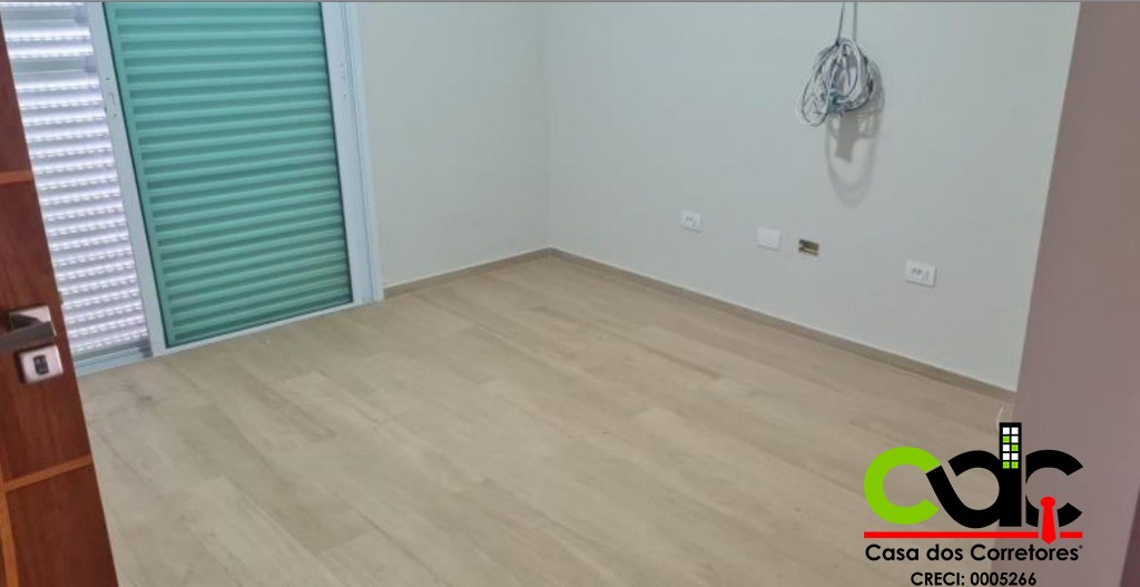 Casa à venda com 3 quartos, 221m² - Foto 4