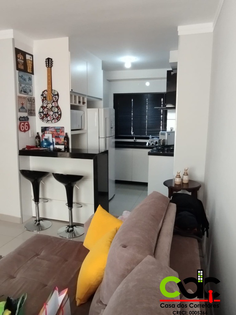 Apartamento à venda com 2 quartos, 60m² - Foto 14