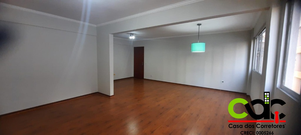 Apartamento à venda com 3 quartos, 135m² - Foto 1