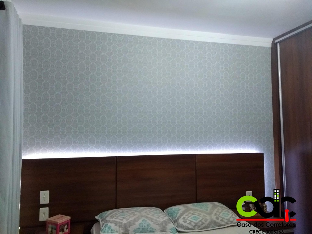 Apartamento à venda com 2 quartos, 60m² - Foto 4