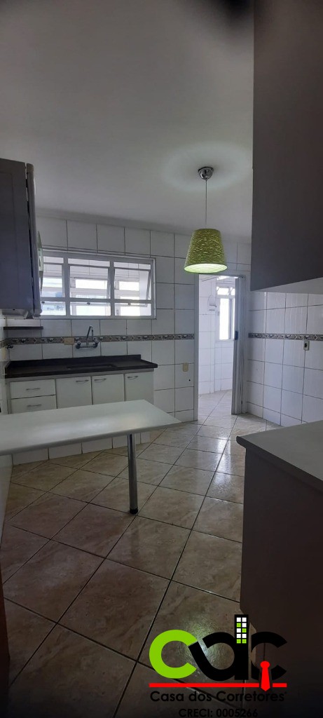 Apartamento à venda com 3 quartos, 135m² - Foto 4