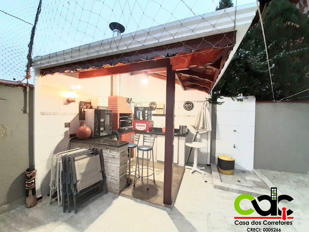 Casa à venda com 4 quartos, 210m² - Foto 37