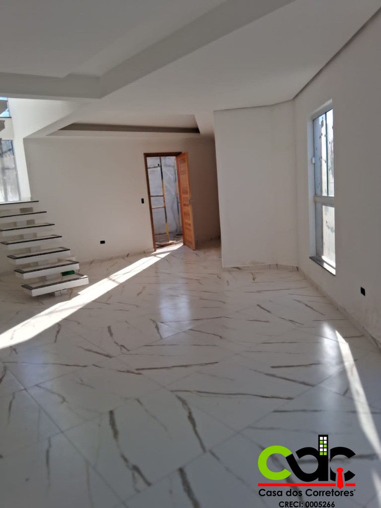 Casa à venda com 2 quartos, 82m² - Foto 2