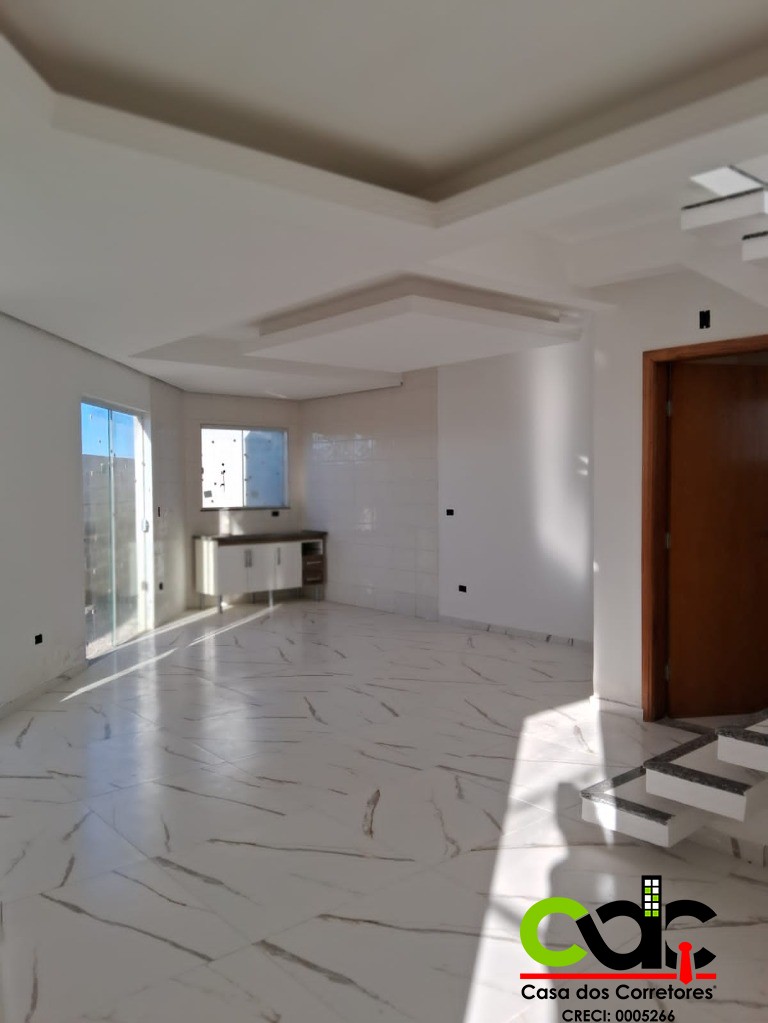 Casa à venda com 2 quartos, 82m² - Foto 1