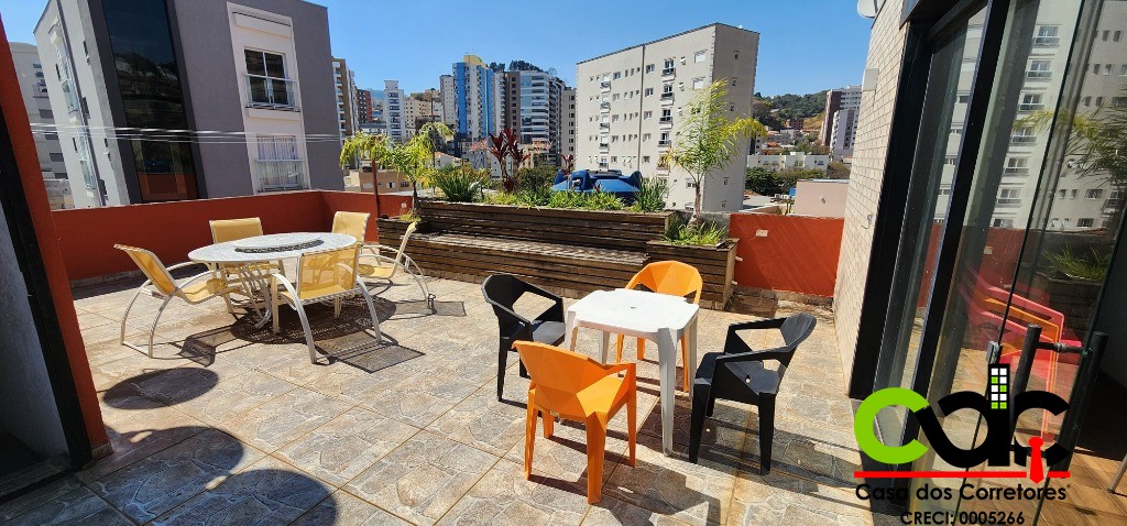 Apartamento para alugar com 3 quartos, 160m² - Foto 3