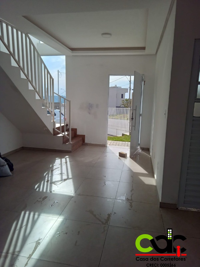 Casa, 2 quartos, 71 m² - Foto 1