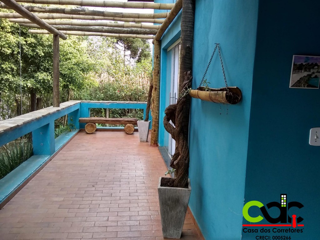 Chácara, 4 quartos, 1400 m² - Foto 1