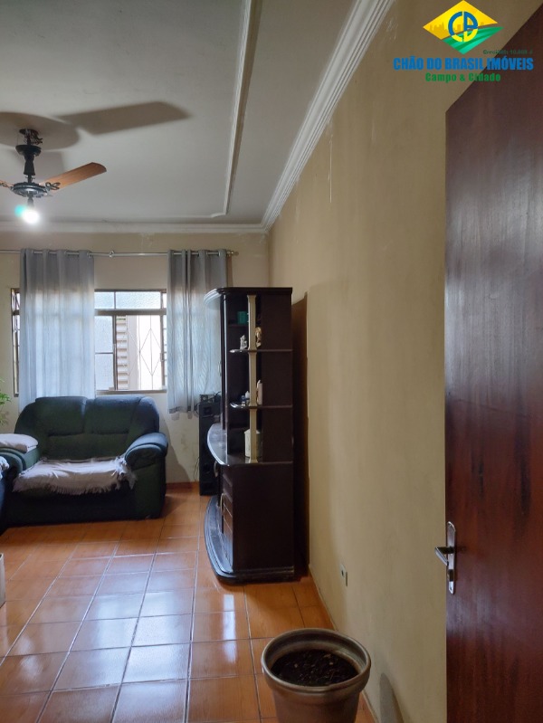 Casa à venda com 6 quartos, 290m² - Foto 4