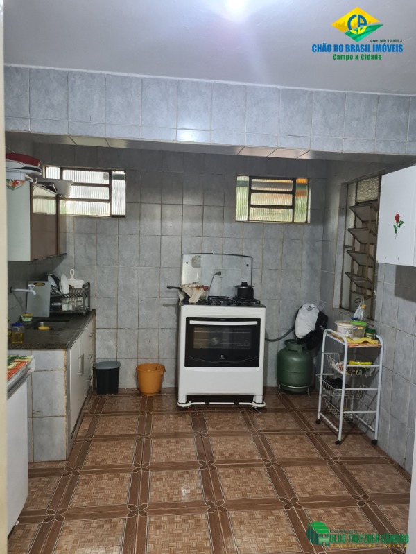 Casa à venda com 4 quartos, 200m² - Foto 8