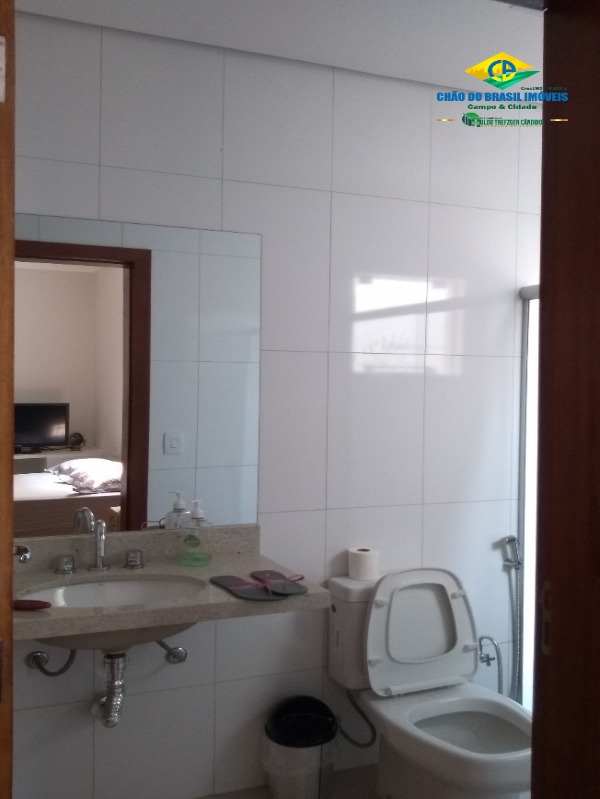 Casa à venda com 3 quartos, 228m² - Foto 17